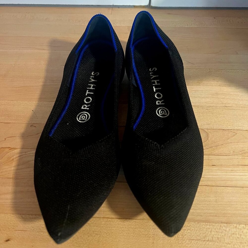 Women's Rothy's black flats size 8.5
